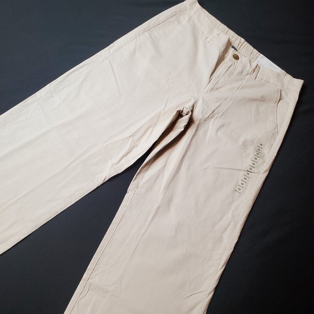 American Eagle Women's Size 10 NWT Stovepipe Stretch Pant Wide-Leg Beige